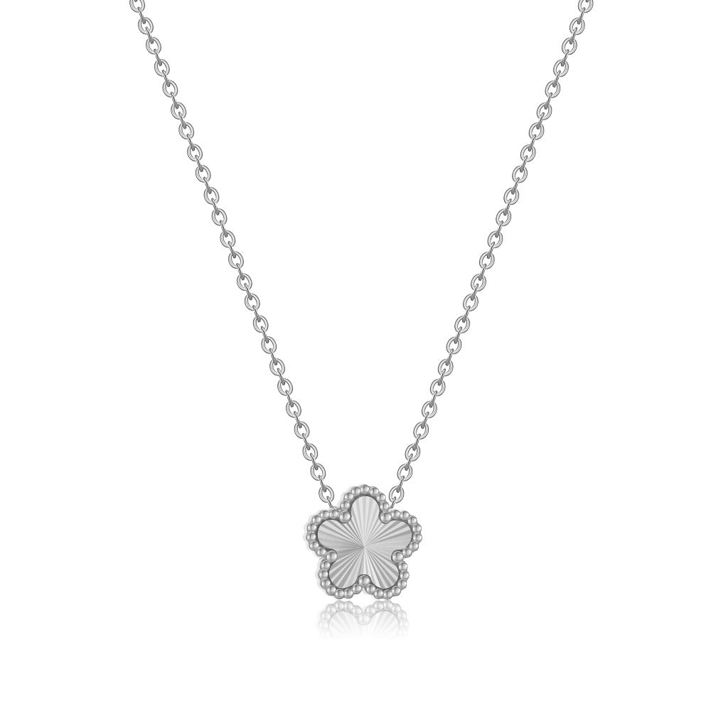 18K Gold Plated Clover Necklace for Women, Four Leaf Flower Lucky 4 Leaf Necklace Pendant Dainty Jewelry Gift for Women