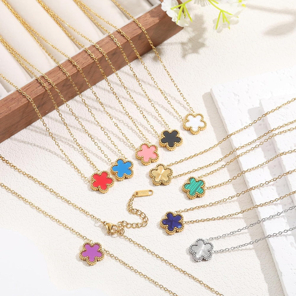 18K Gold Plated Clover Necklace for Women, Four Leaf Flower Lucky 4 Leaf Necklace Pendant Dainty Jewelry Gift for Women