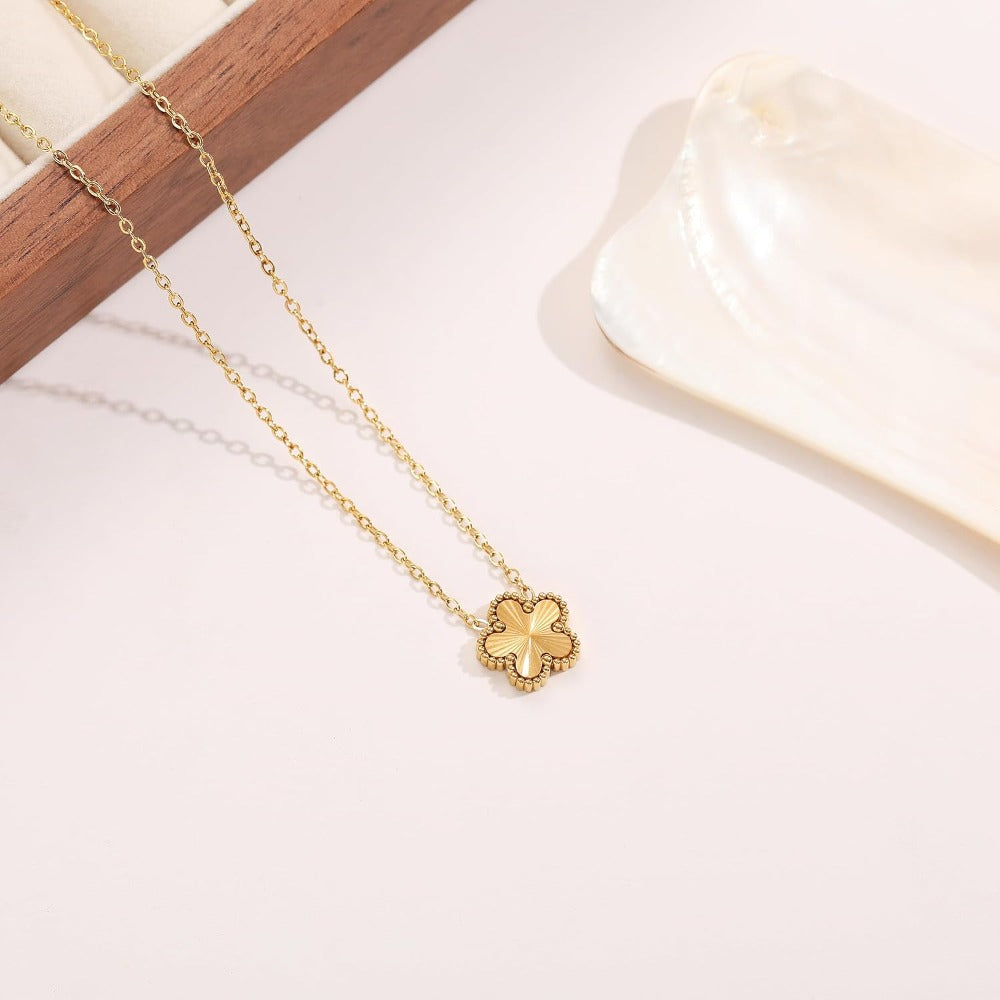 Four Leaf Clover Bracelet Set for Women - 18K Gold Plated Flower Lucky 4 Leaf Necklace Bracelet Earrings Jewelry Sets Gift for Women