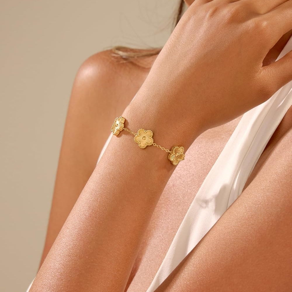Clover Bracelet for Women 18K Gold Plated Four Leaf Flower Lucky 4 Leaf Link Bracelet Jewelry Gift for Women